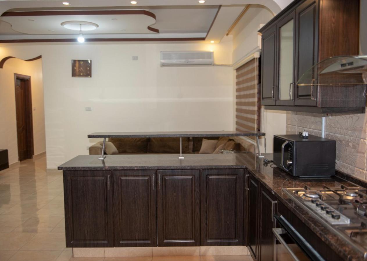 شقة مفروشة فرش فاخر ٣ غرف نوم في طبربور عمان Exterior foto